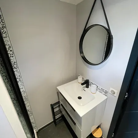 Furnished Downtown Aix Les Bains 202 * Aix-les-Bains